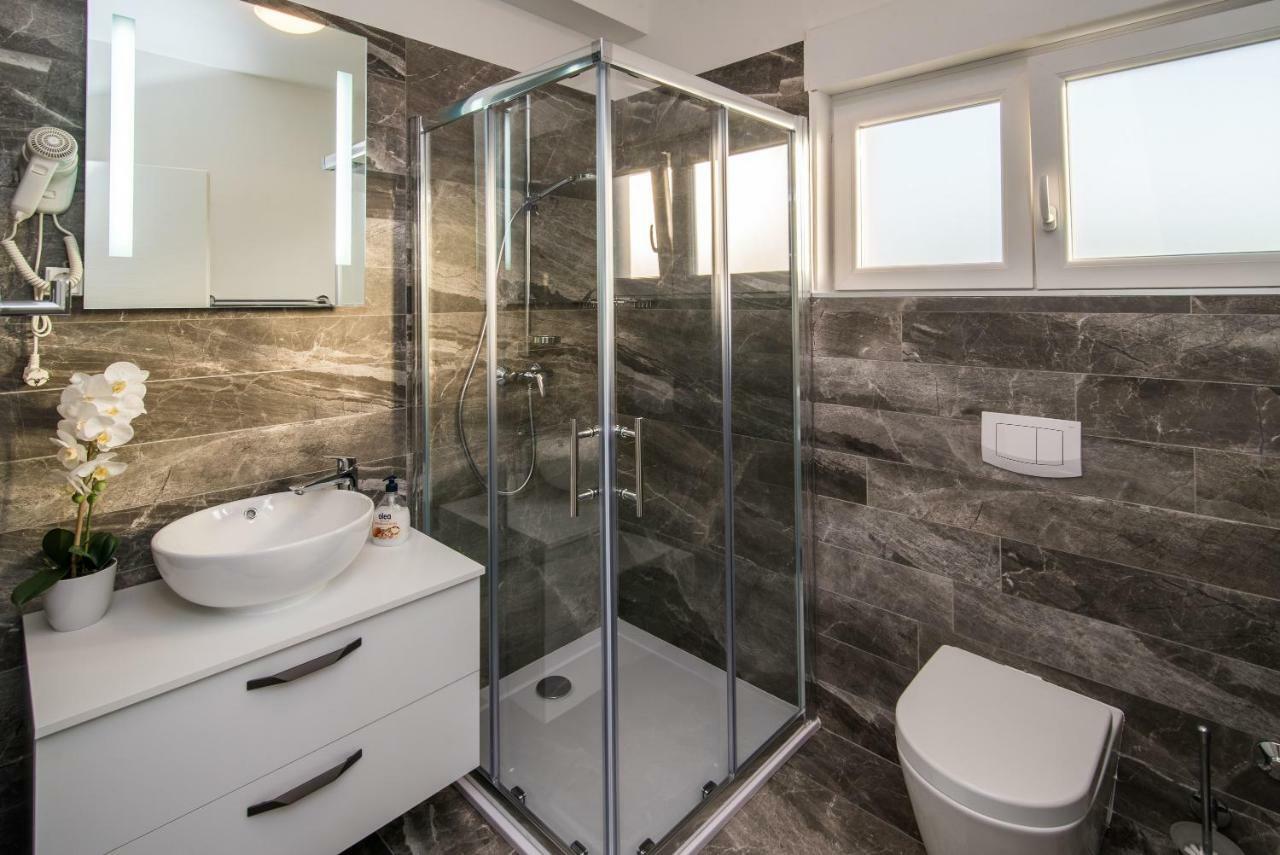 Luxury Apartment Imperia Krk Town Eksteriør billede